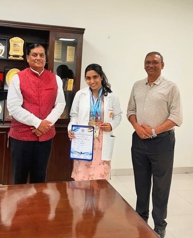 AIIMS Nagpur Resident Wins Three Medals at National Masters  Swimming Championship.